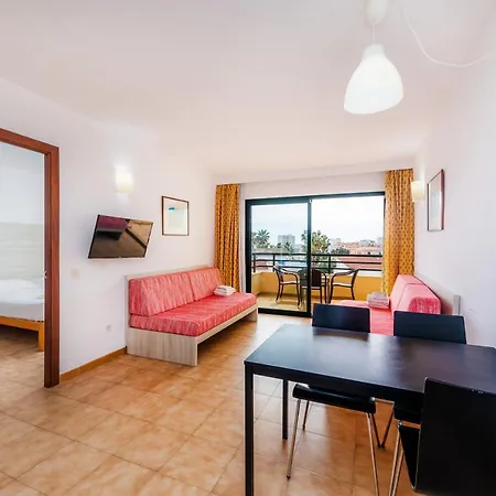 Hébergement de vacances Apto Con Terraza 403 *
